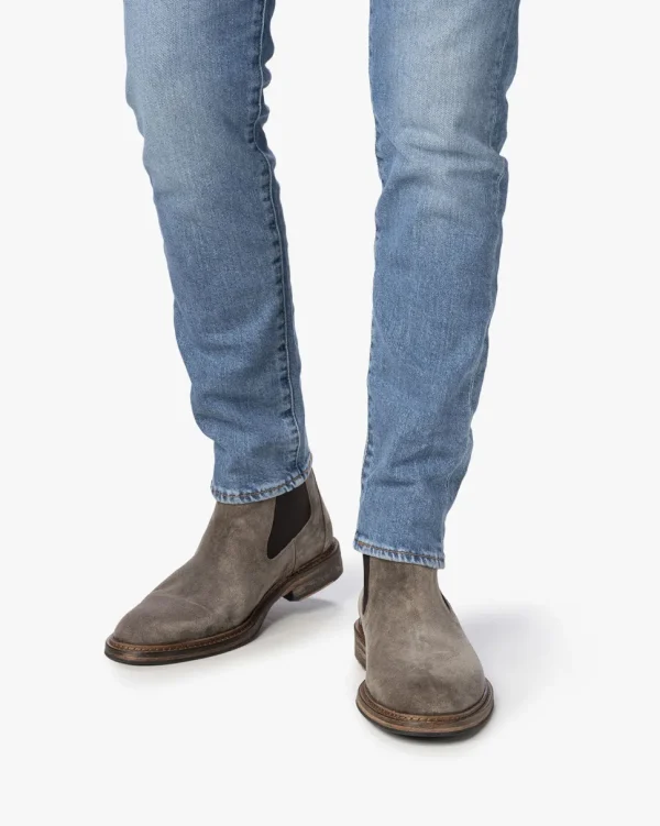 Weekend | Hochwinter>Floris van Bommel De Moker 02.02 Taupe